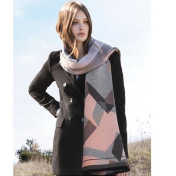 SOIA & KYO LARISA ASH WRAP SCARF - Picture 3 of 5